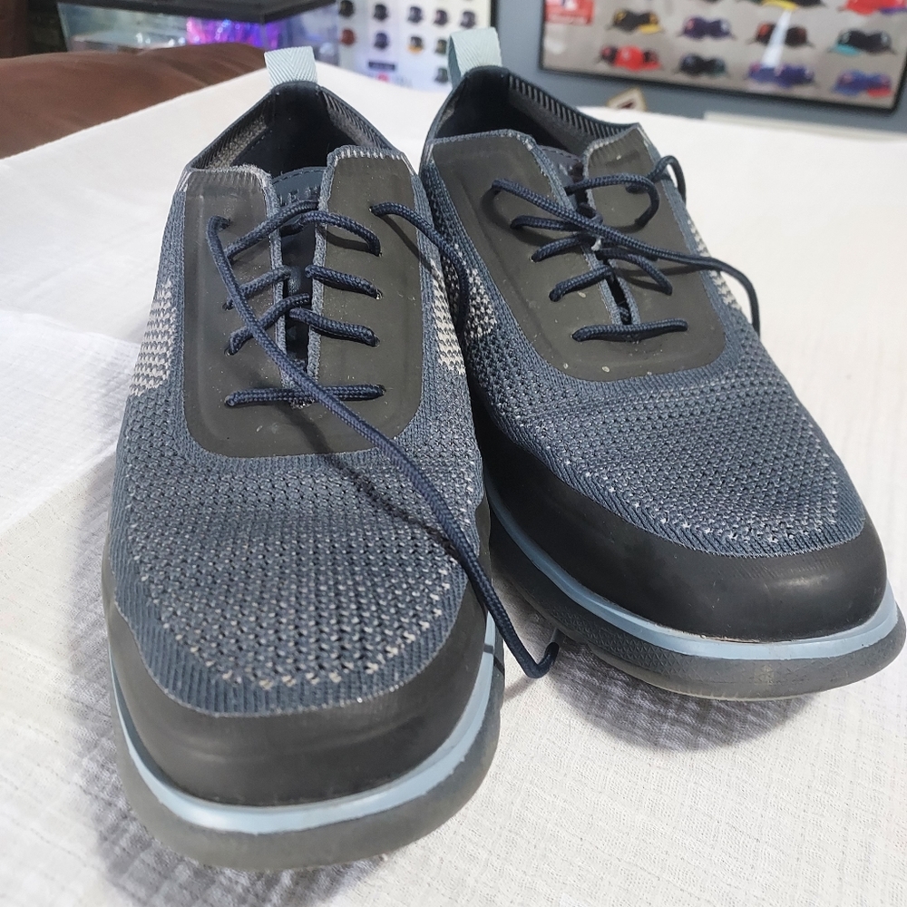 Cole Haan navy sz 10 EUC